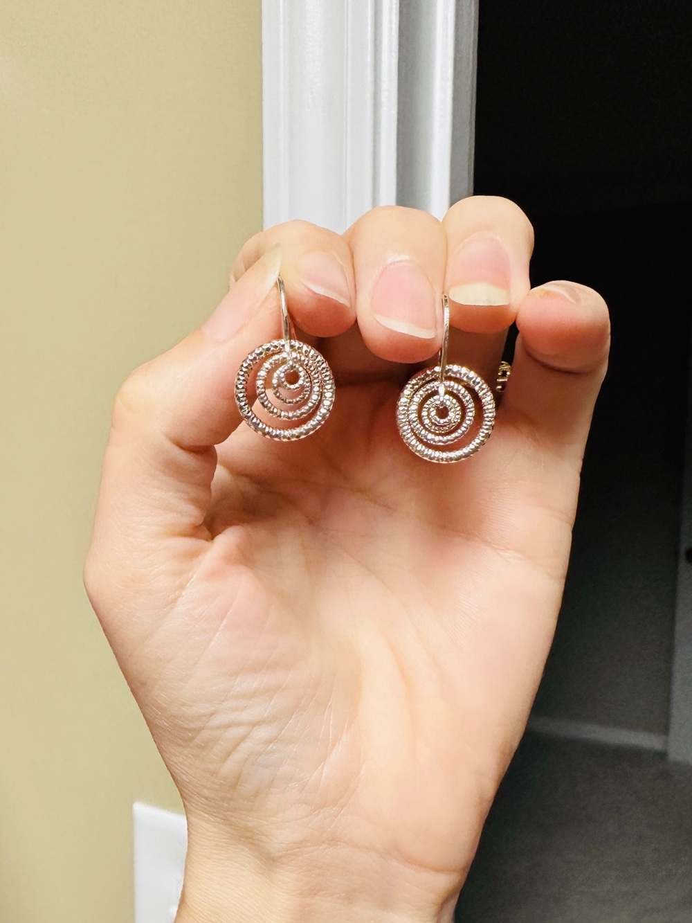 925 Sterling Silver Textured Spiral Drop Earrings - Silver